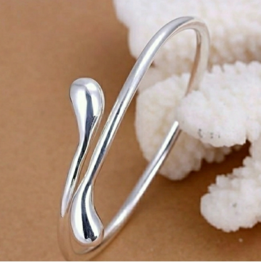 🎀925 Sterling Silver 4pc Jewelry Set - Picture 3 of 8
